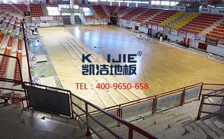 籃球館運(yùn)動木地板出現(xiàn)損傷怎么辦？-籃球地板