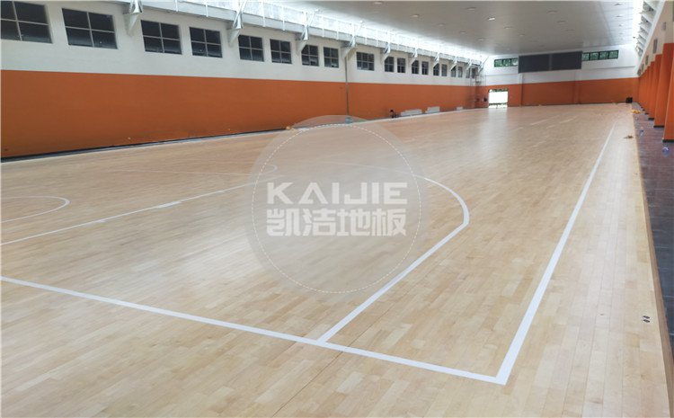 廣州天河區(qū)長大公路培訓學校籃球館木地板項目案例-凱潔籃球地板