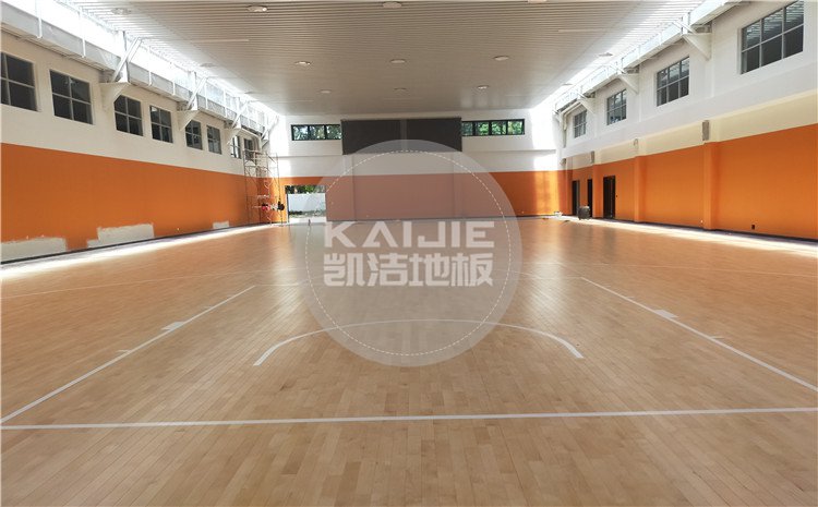 廣州天河區(qū)長大公路培訓學校籃球館木地板項目案例-凱潔籃球地板