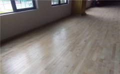 實木地板和復(fù)合地板有什么區(qū)別-凱潔地板